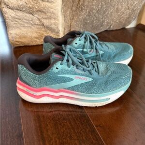 Brooks Ghost Max 2 - Women's 8.5